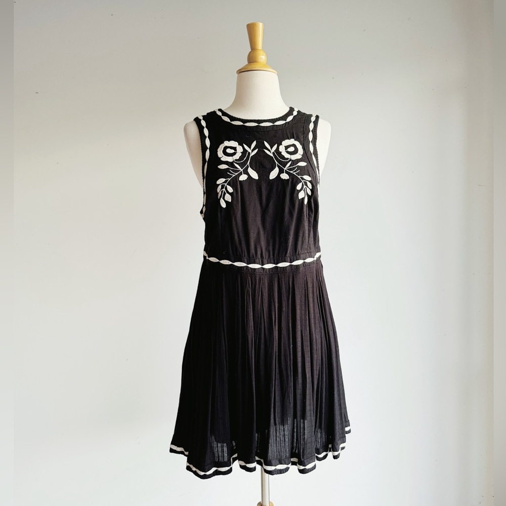 FREE PEOPLE | Birds of a Feather Black Embroidered Dress | 12 - Picture 6 of 11